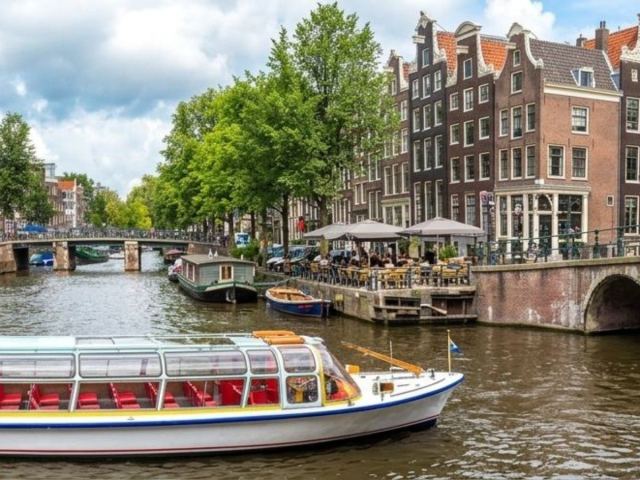 Amsterdam Canal Cruise