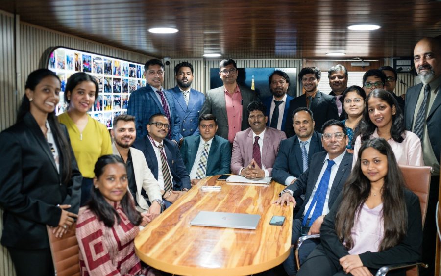 The SAS Global Reisen team